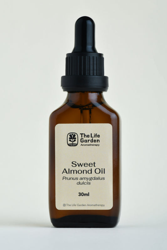 Sweet almond (Prunus amygdalus dulcis)